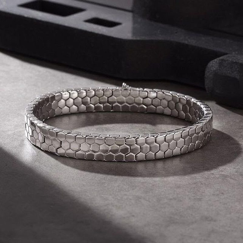 Honeycomb link bracelet