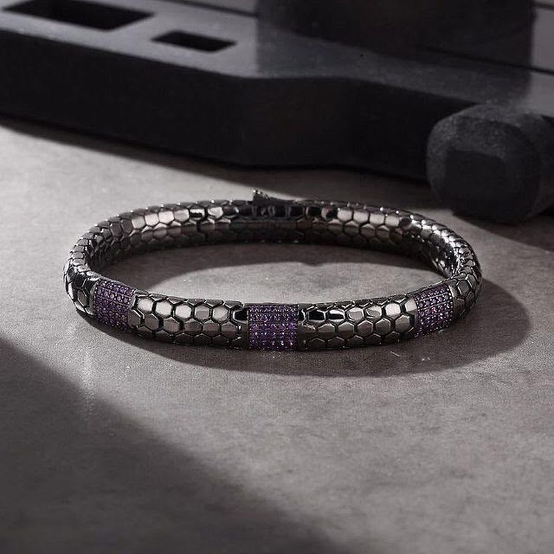 Scale bracelet, violet bars