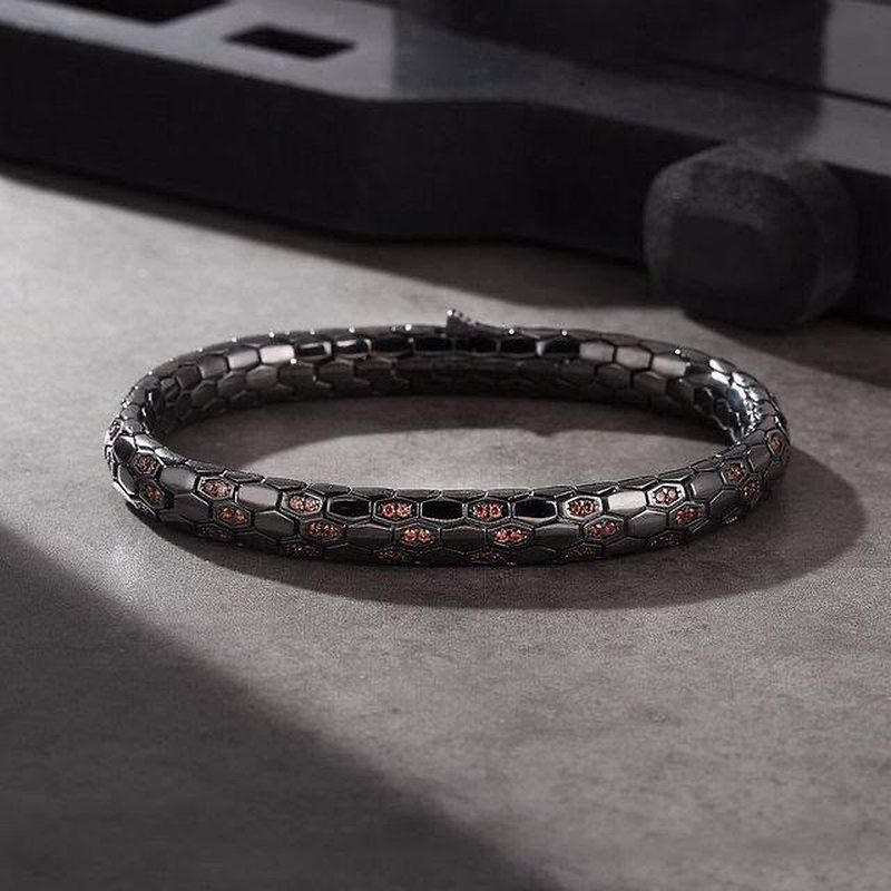 Honeycomb bracelet, amber accents